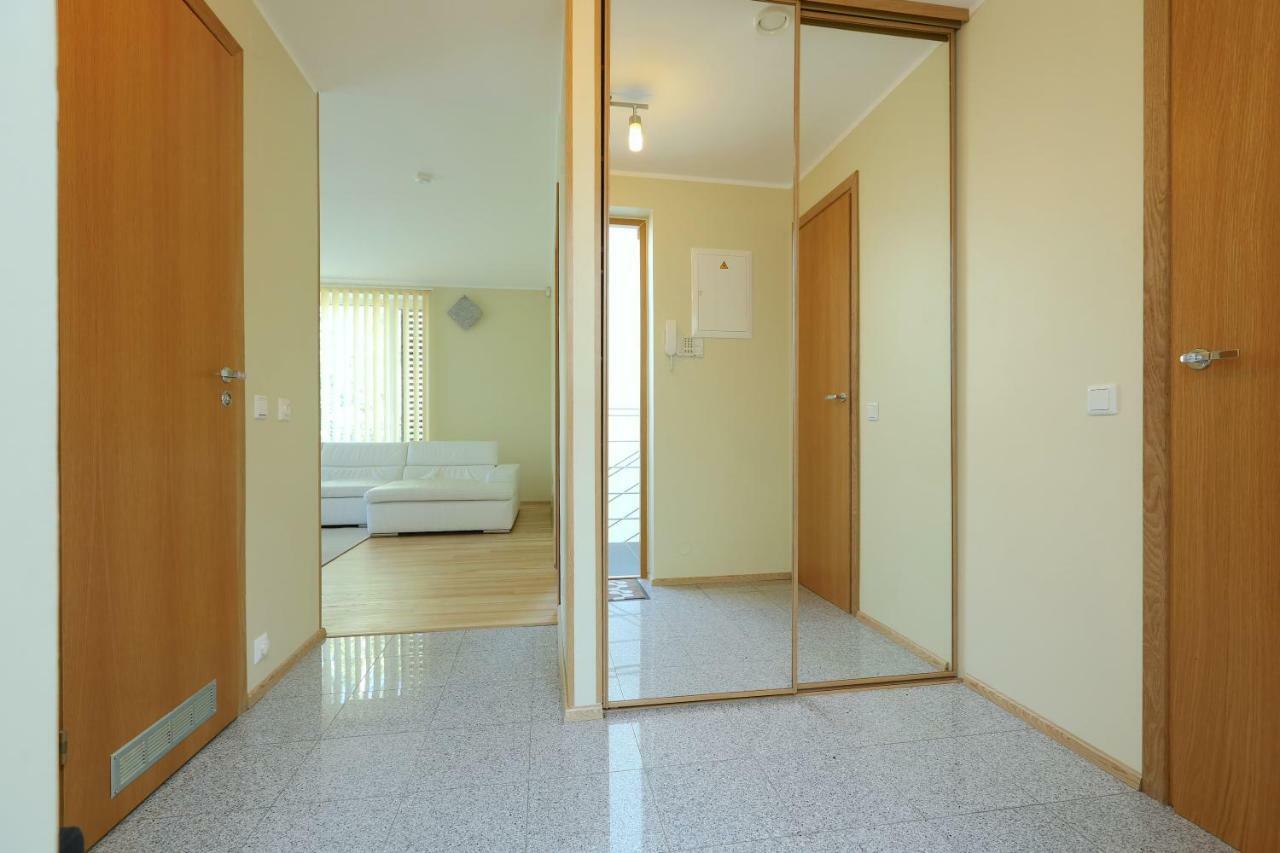 Papli 34 Apartment With Pool 페르누 외부 사진